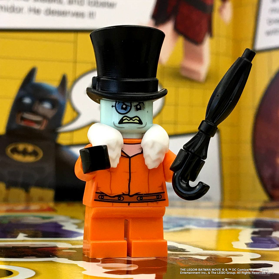 The LEGO® Batman Movie: The Essential Guide: by DK