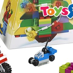 LEGO Christmas Set Now At Toys R Us