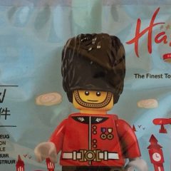 Hamley’s Gets An Exclusive Royal Guard Minifigure