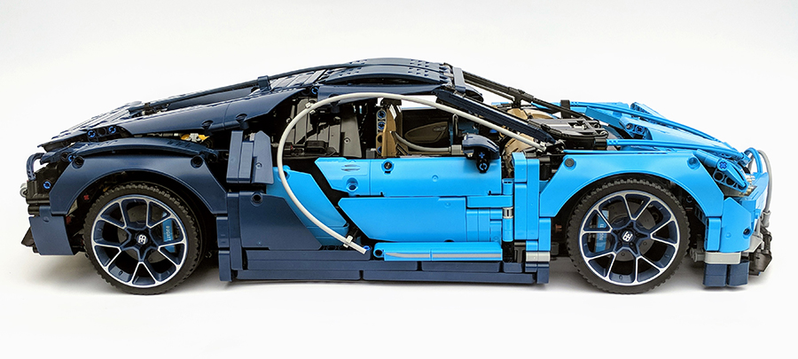 REVIEW LEGO Technic 42083 Bugatti Chiron : la supercar Made in France -  HelloBricks