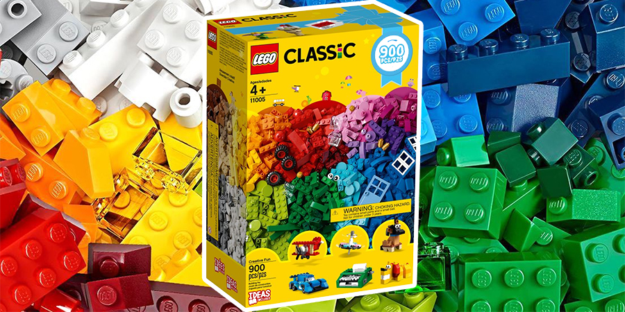 classic lego 900 piece set