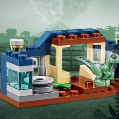 Free LEGO Jurassic World Baby Raptor Polybag