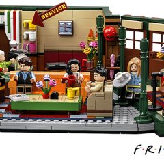 LEGO F·R·I·E·N·D·S Central Perk Designer Video