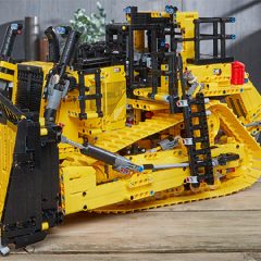 New LEGO Technic Caterpillar Bulldozer Revealed