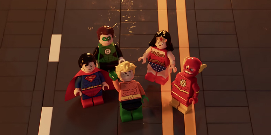 Amazing Animated MOCs: Justice League Vs. Starro - BricksFanz
