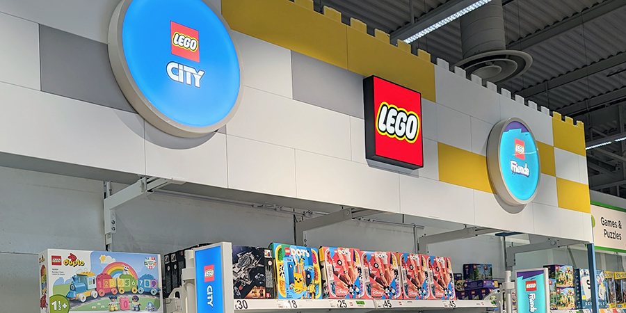 lego-store-branding-expands-to-other-retailers-bricksfanz