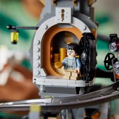 LEGO Gringotts Wizarding Bank Designer Video