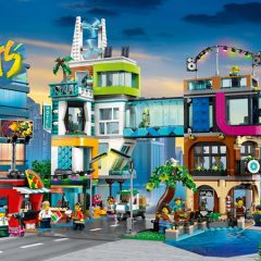 60380: Downtown LEGO City Set Review