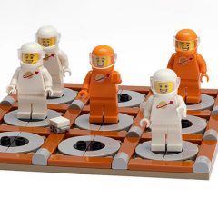 Space Minifigure Filled GWP Set Revealed