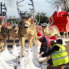 700,000 Brick Sleigh Arrives At LEGOLAND Windsor