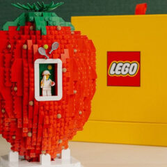 Wimbledon Winner Gifted LEGO Strawberry