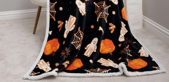 Cosy Halloween LEGO Blanket Revealed
