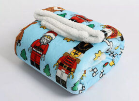 New Festive LEGO Christmas Blanket Revealed